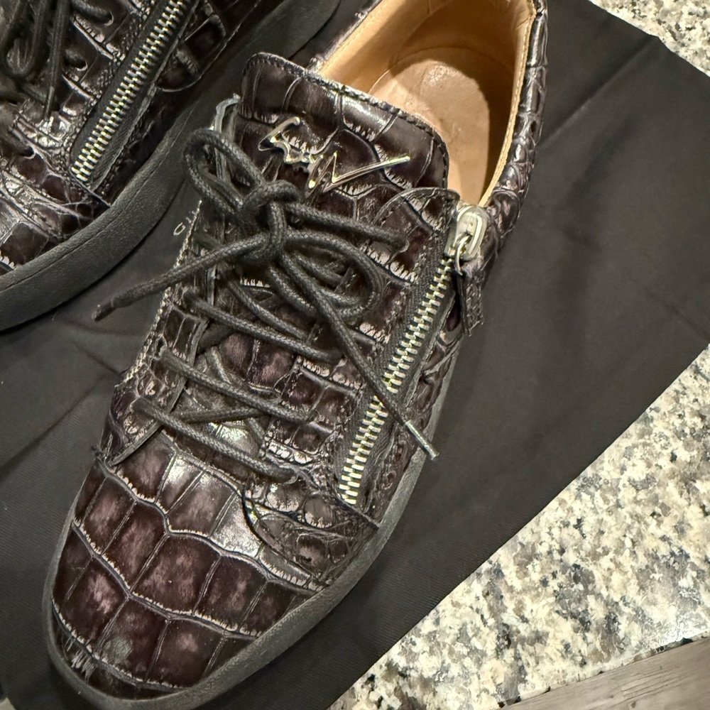 Giuseppe Zanotti black  Crocodile Sneakers excellent. Condition